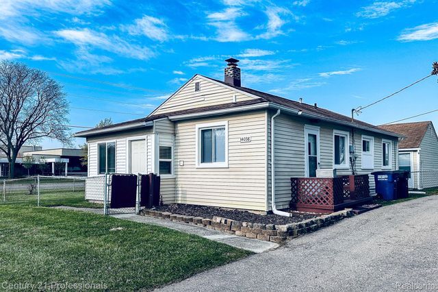 34038 CASEVILLE Court, Westland, MI 48186