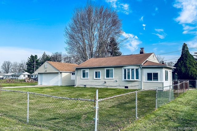 34038 CASEVILLE Court, Westland, MI 48186