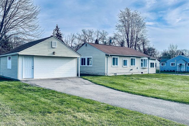 34038 CASEVILLE Court, Westland, MI 48186