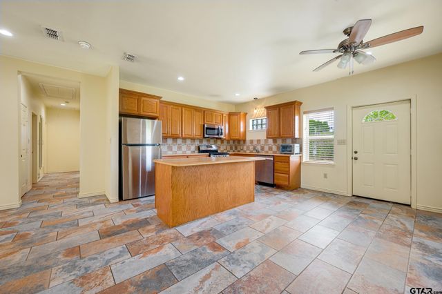 531 CR 3501, Cuney, TX 75759