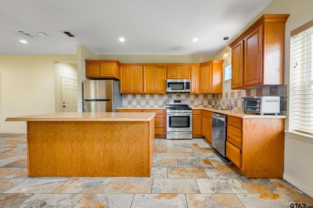 531 CR 3501, Cuney, TX 75759