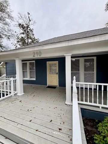 210 E Phillips Street, Conroe, TX 77301