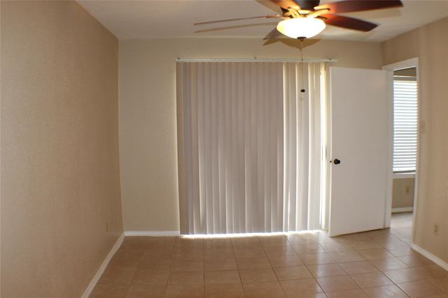 9700 Leawood Boulevard 1713, Houston, TX 77099