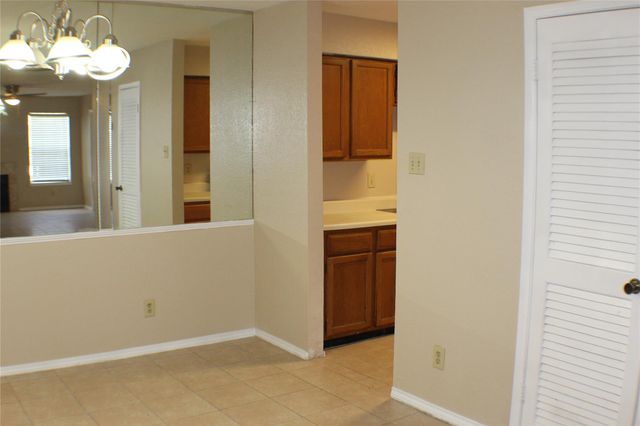 9700 Leawood Boulevard 1713, Houston, TX 77099