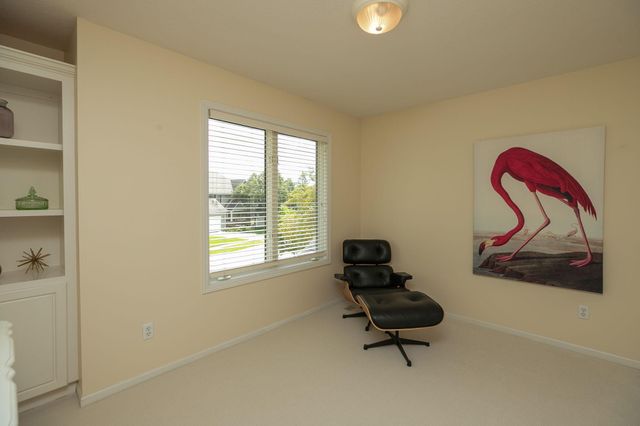 810 Foxcroft Circle SW, Rochester, MN 55902