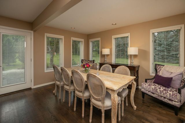 810 Foxcroft Circle SW, Rochester, MN 55902