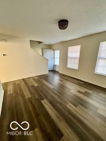 5643 Imperial Woods Circle, Indianapolis, IN 46224