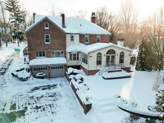 58 Englewood Road, Longmeadow, MA 01106