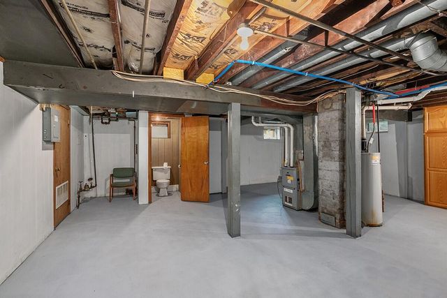 1000 Oakdale Street, Grand Rapids, MI 49507