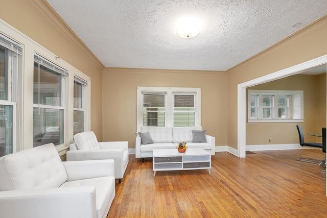 1000 Oakdale Street, Grand Rapids, MI 49507