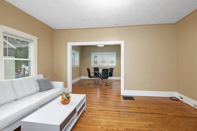 1000 Oakdale Street, Grand Rapids, MI 49507