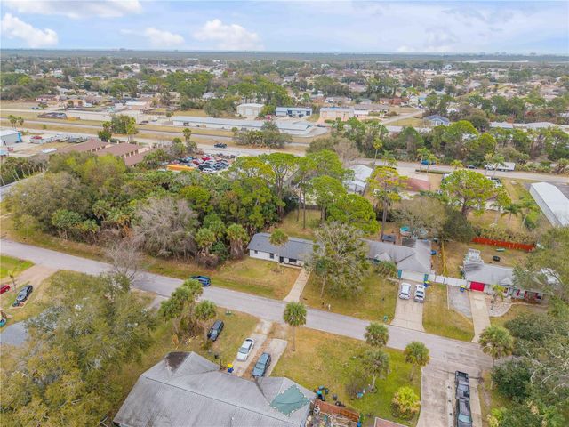 2015 INDIA PALM DRIVE, Edgewater, FL 32141