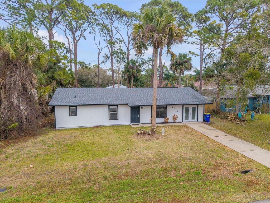 2015 INDIA PALM DRIVE, Edgewater, FL 32141