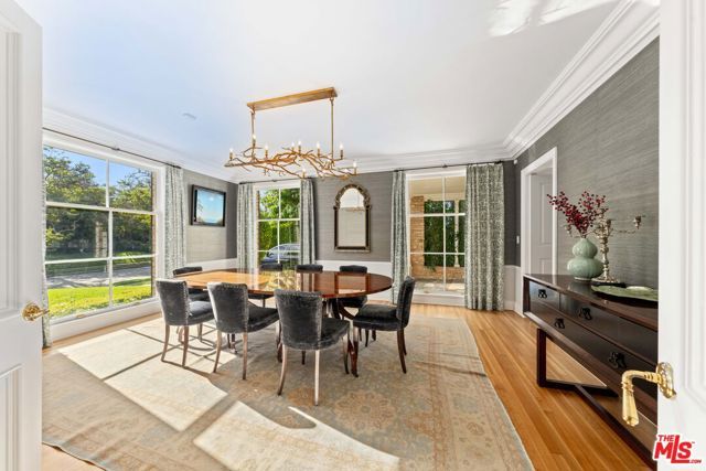 228 S Hudson Avenue, Los Angeles, CA 90004