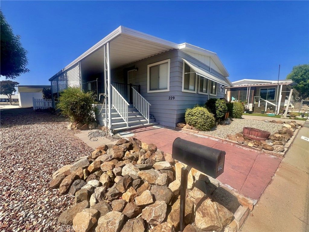Image 2 of property listing at 27601 Sun City Blvd 229, Menifee, CA 92586