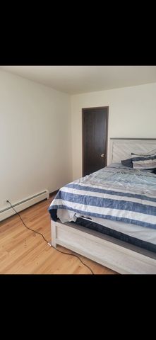 9202 Seymour Avenue, Schiller Park, IL 60176