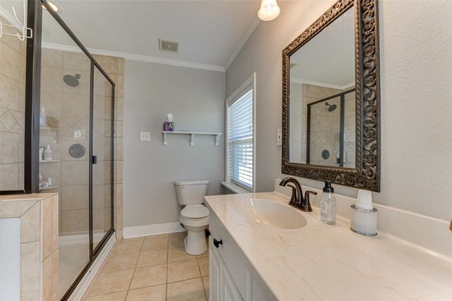 430 Hornik Road, Ennis, TX 75119
