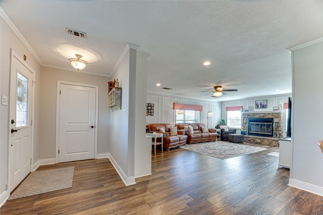 430 Hornik Road, Ennis, TX 75119