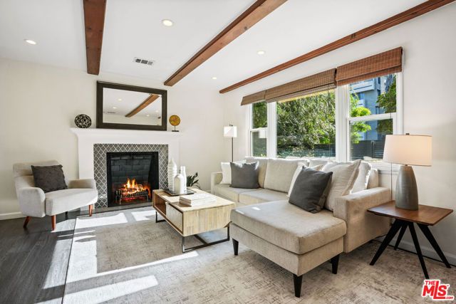 5438 Colfax Avenue, Valley Village, CA 91601