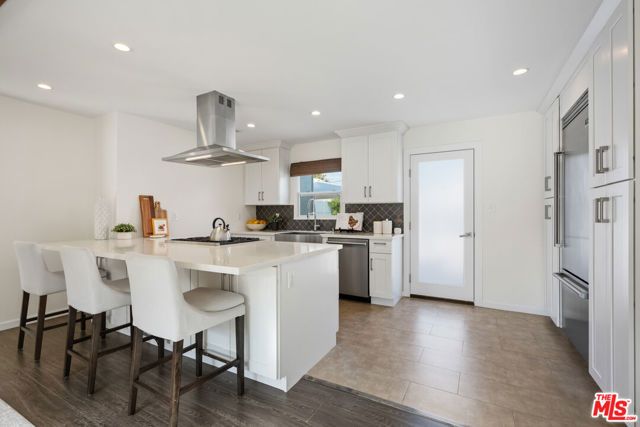 5438 Colfax Avenue, Valley Village, CA 91601