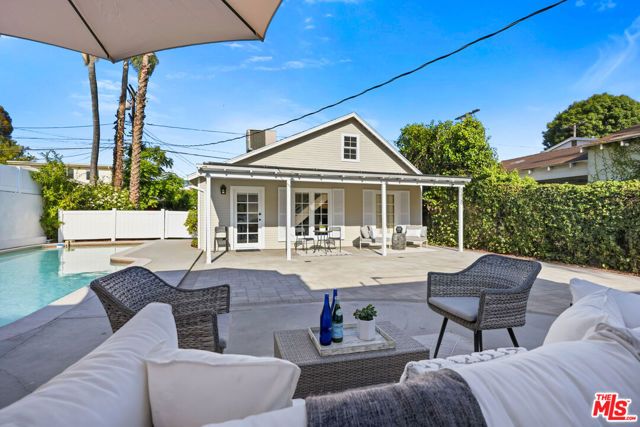 5438 Colfax Avenue, Valley Village, CA 91601