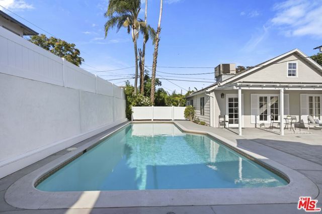 5438 Colfax Avenue, Valley Village, CA 91601