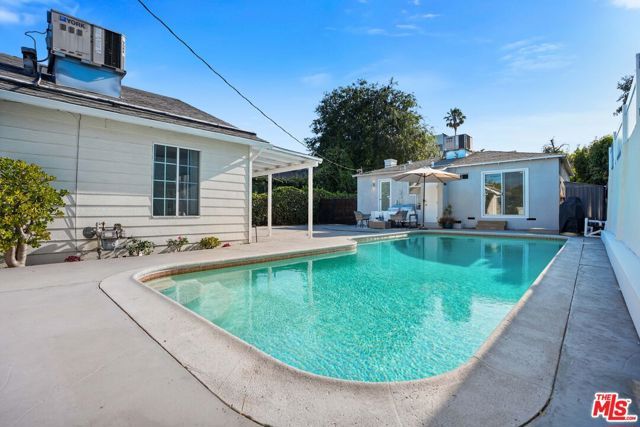 5438 Colfax Avenue, Valley Village, CA 91601