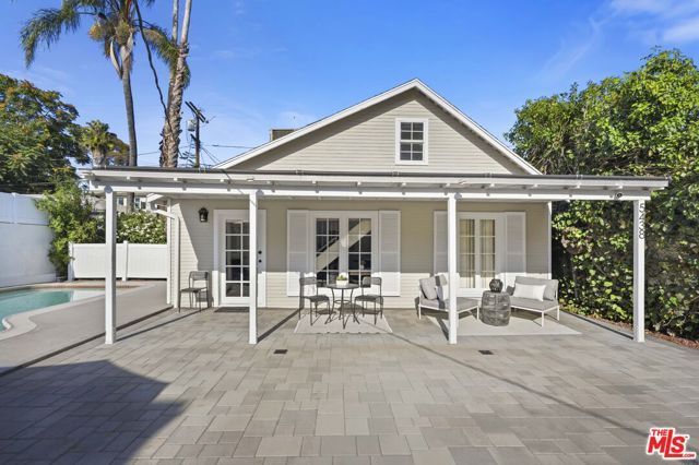 5438 Colfax Avenue, Valley Village, CA 91601