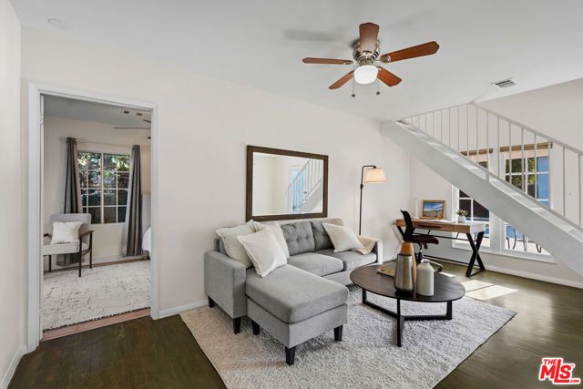 5438 Colfax Avenue, Valley Village, CA 91601