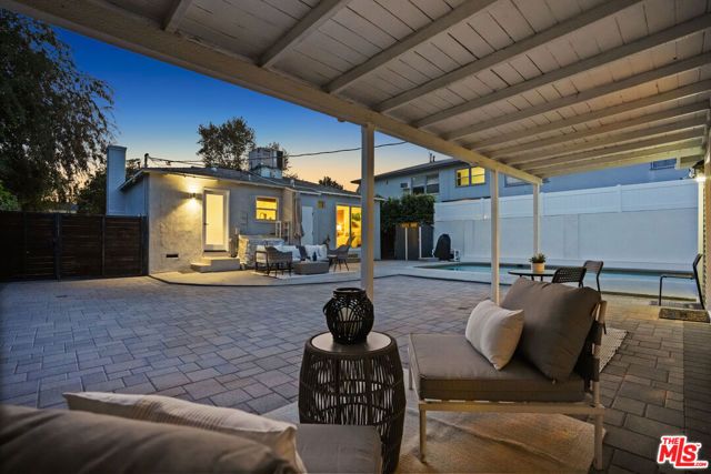 5438 Colfax Avenue, Valley Village, CA 91601
