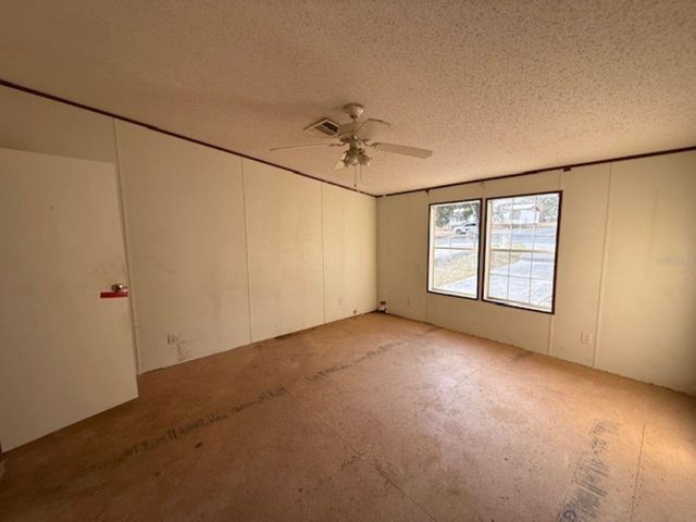 217 LONGVIEW AVENUE, Lady Lake, FL 32159