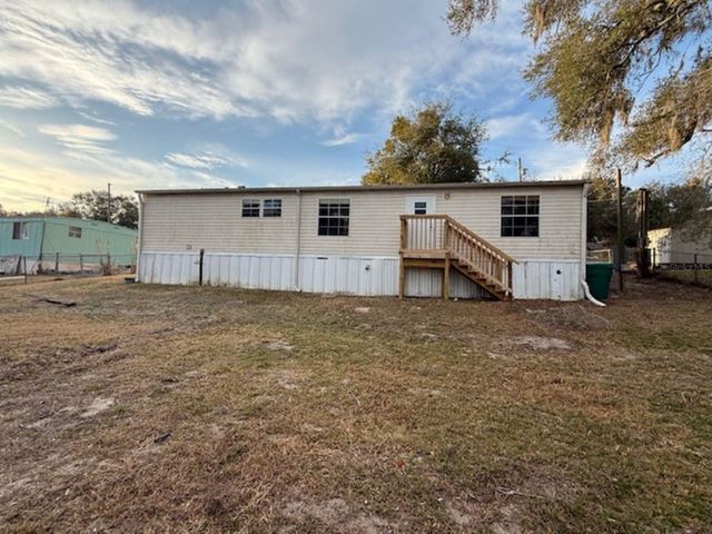 217 LONGVIEW AVENUE, Lady Lake, FL 32159