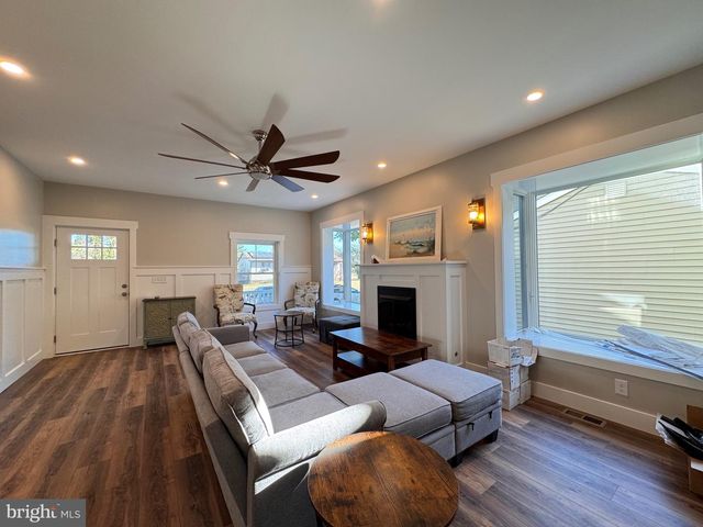 306 SIXTH AVE, Cape May, NJ 08204