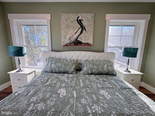 306 SIXTH AVE, Cape May, NJ 08204