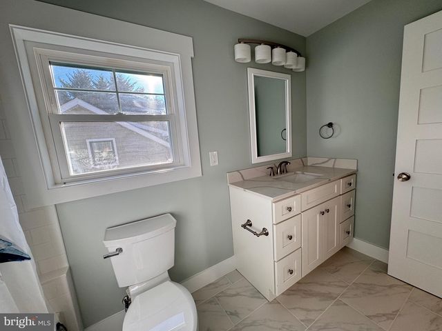 306 SIXTH AVE, Cape May, NJ 08204