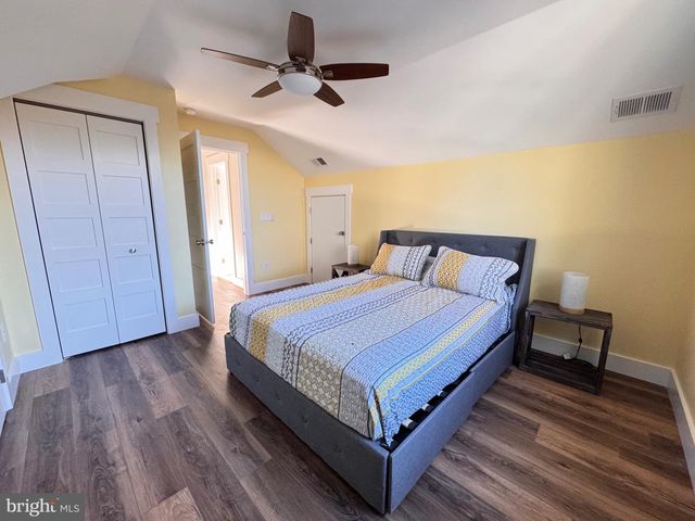 306 SIXTH AVE, Cape May, NJ 08204