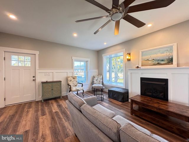 306 SIXTH AVE, Cape May, NJ 08204