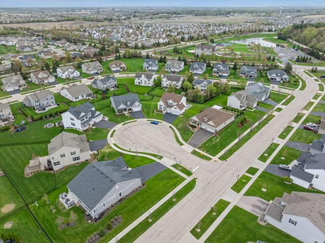 9242 Enstrom Court, Huntley, IL 60142