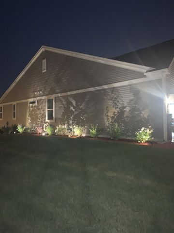 9242 Enstrom Court, Huntley, IL 60142