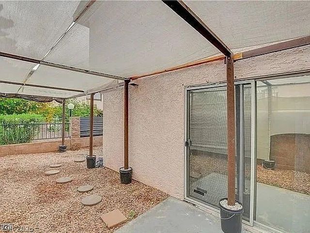 4339 Spencer Street 15, Las Vegas, NV 89119