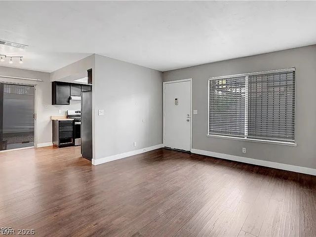 4339 Spencer Street 15, Las Vegas, NV 89119