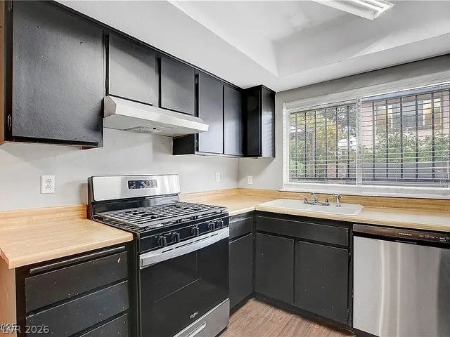 4339 Spencer Street 15, Las Vegas, NV 89119