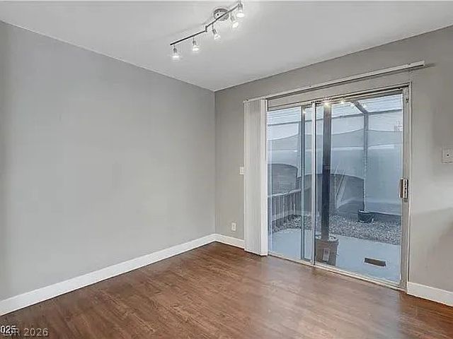 4339 Spencer Street 15, Las Vegas, NV 89119