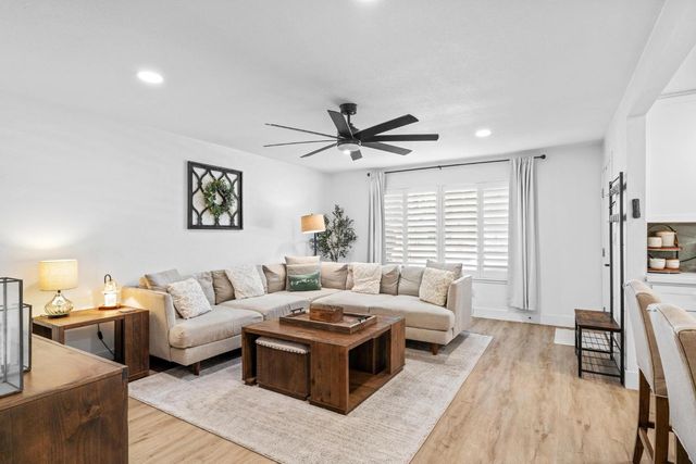346 Oregon St, Ripon, CA 95366