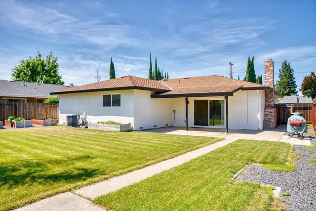 346 Oregon St, Ripon, CA 95366