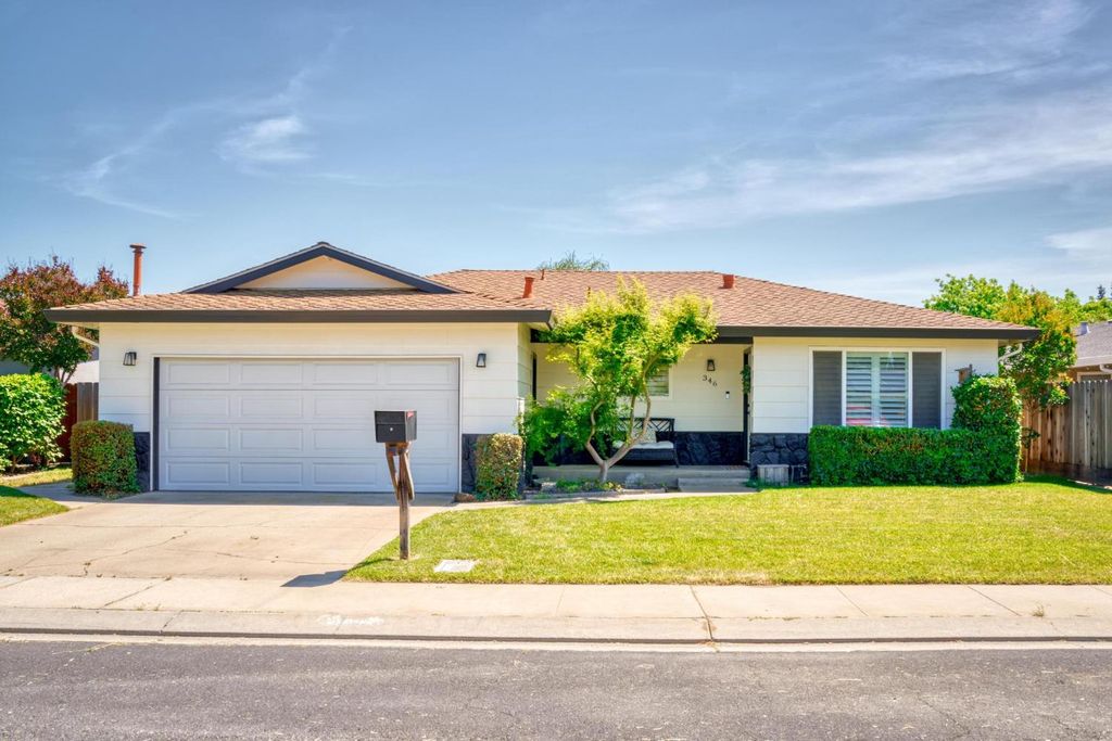 346 Oregon St, Ripon, CA 95366