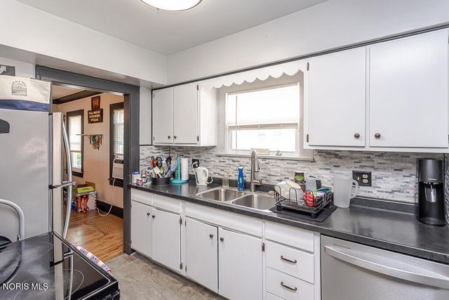 4216 Caroline Avenue, Toledo, OH 43612