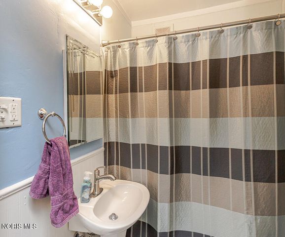 4216 Caroline Avenue, Toledo, OH 43612