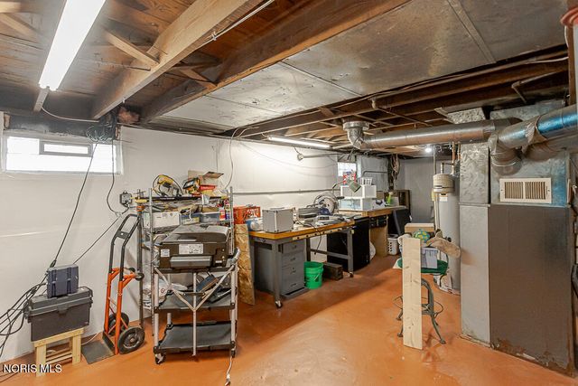 4216 Caroline Avenue, Toledo, OH 43612