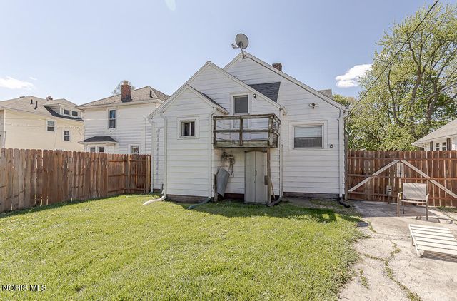 4216 Caroline Avenue, Toledo, OH 43612
